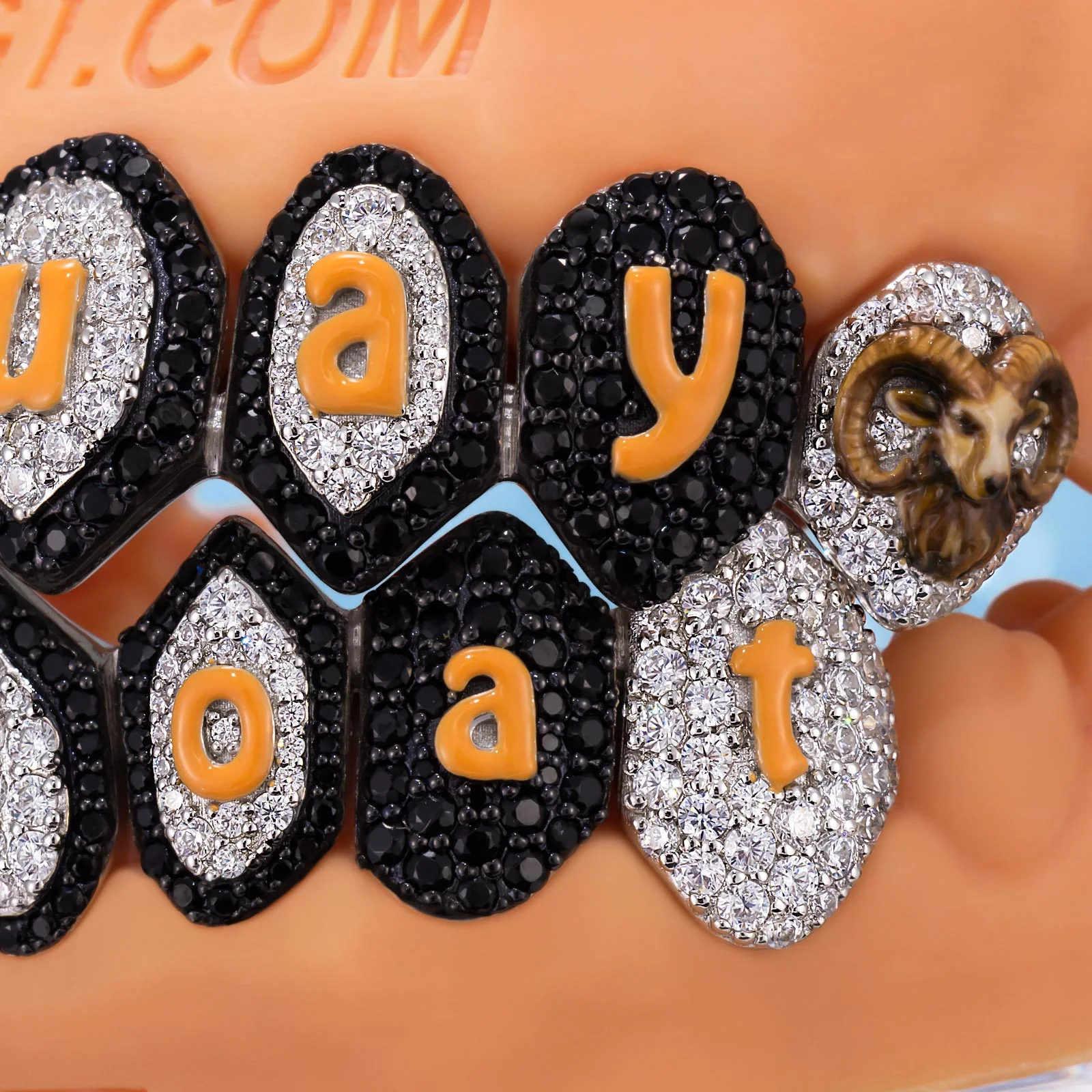 Thumbnail 3